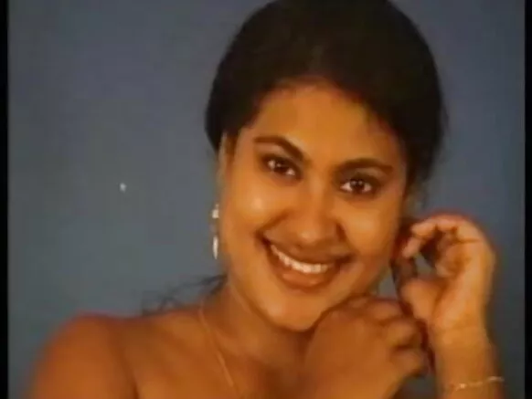 ভারতীয় ঝলকানি বস্টি গরম পরিপক্ক আন্টি 1313.
