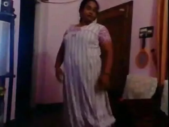 ভারতীয় আন্টি 1212 পার্ট 2 স্প্যানিশ নানী সঙ্গে সেক্স.