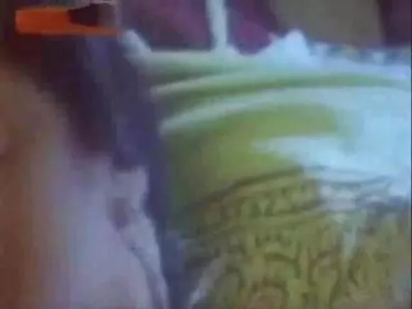 হট ইন্ডিয়ান আন্টি হোটেলে তার ক্লায়েন্টকে সন্তুষ্ট করার চেষ্টা করছে, খুব গরম পরিপক্ক নারী।