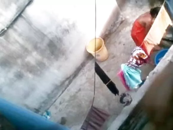 বাঙ্গালী মায়ের গোসল করা বসি মোটা পরিপক্ক।