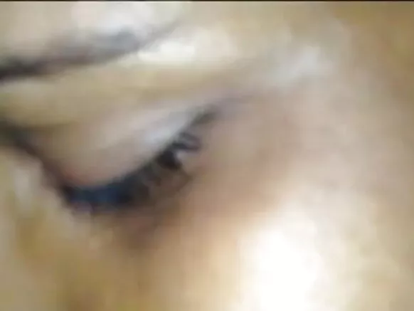 পরিপক্ক সঙ্গে ত্রয়ী মধ্যে পরিপক্ক দাসী.