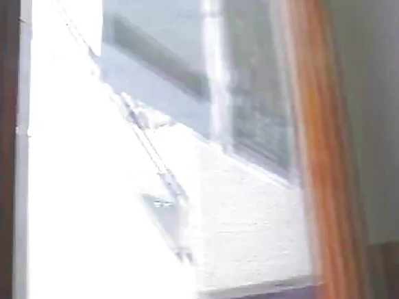 সারার মায়েরা তাদের পরিণত সন্তানদের চুদে।