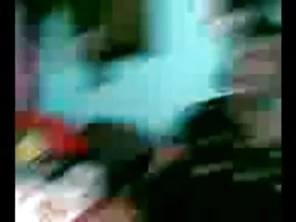 ভারতীয় ছেলে তার প্রেমিকার সাথে মজা করার চেষ্টা করে বড় মাই সহ নানী চোদা গোপন আন্টির বিনামূল্যে ভিডিও দেখে।